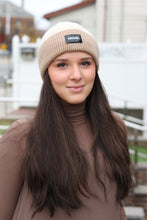 Load image into Gallery viewer, Model is wearing Long Length Bandfall