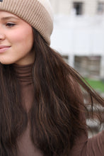 Load image into Gallery viewer, Swiss Coffee Navah Wig Custom Bandfall