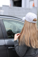 Load image into Gallery viewer, Toffee Navah Wig Custom Bandfall