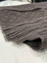 Load image into Gallery viewer, Flower Cap Material